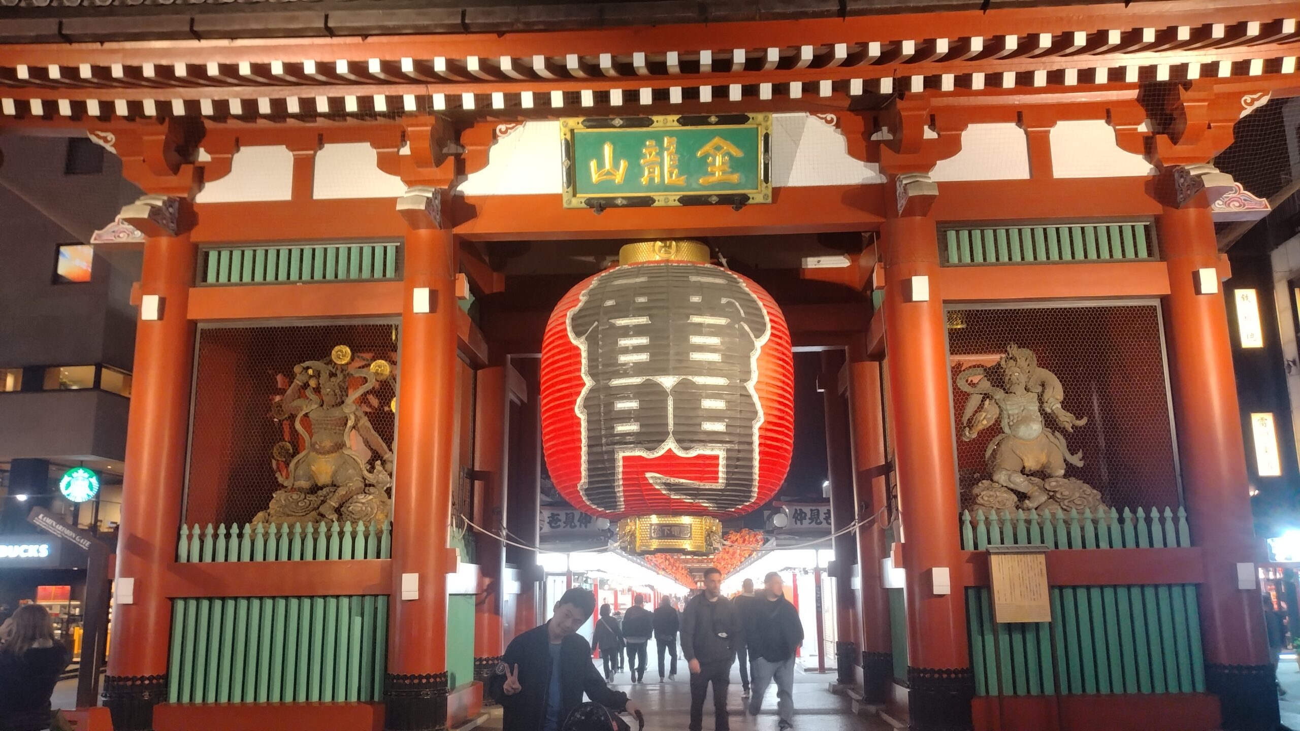 浅草ナイトさんぽ｜雷門〜浅草寺のライトアップ（日本語・English）日本語English